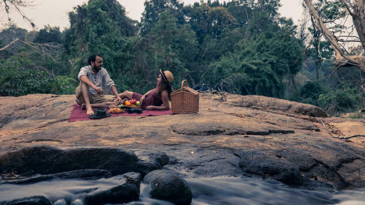 Quiet By The River- Cgh Earth Thodakayam 외부 사진